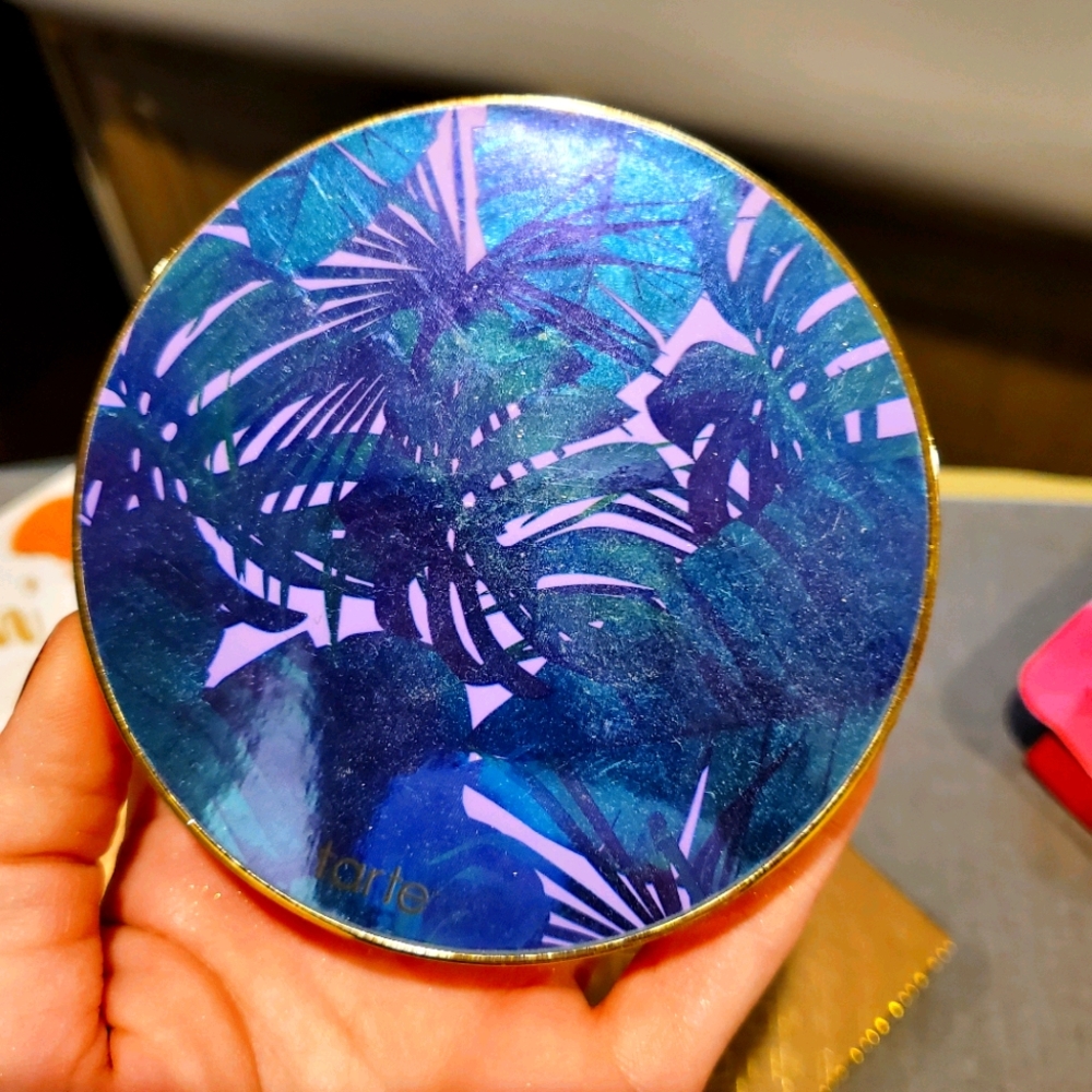 New without box tarte palette